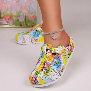 CuteSteps - Buty medyczne – Klapki dla Kobiet z uroczym nadrukiem Kwiaty - białe