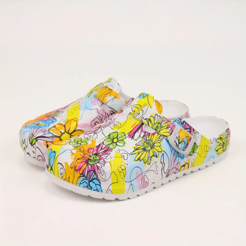 CuteSteps - Buty medyczne – Klapki dla Kobiet z uroczym nadrukiem Kwiaty - białe CuteSteps - Buty medyczne – Klapki dla Kobiet z uroczym nadrukiem Kwiaty - białe