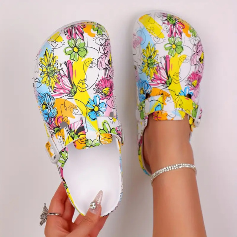 CuteSteps - Buty medyczne – Klapki dla Kobiet z uroczym nadrukiem Kwiaty - białe CuteSteps - Buty medyczne – Klapki dla Kobiet z uroczym nadrukiem Kwiaty - białe