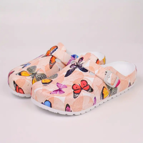 CuteSteps - Buty medyczne – Klapki dla Kobiet z uroczym nadrukiem Motylki - białe CuteSteps - Buty medyczne – Klapki dla Kobiet z uroczym nadrukiem Motylki - białe