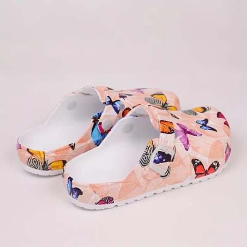CuteSteps - Buty medyczne – Klapki dla Kobiet z uroczym nadrukiem Motylki - białe CuteSteps - Buty medyczne – Klapki dla Kobiet z uroczym nadrukiem Motylki - białe