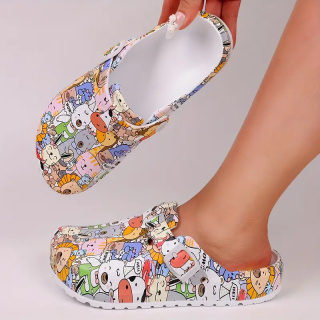 CuteSteps - Buty medyczne – Klapki dla Kobiet z uroczym nadrukiem Zwierzaczki - białe