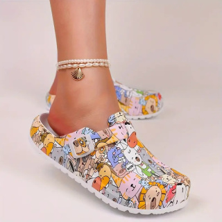 CuteSteps - Buty medyczne – Klapki dla Kobiet z uroczym nadrukiem Zwierzaczki - białe