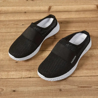 Damskie tenisówki slip-on BreezeStep White z oddychającą siateczką - czarne