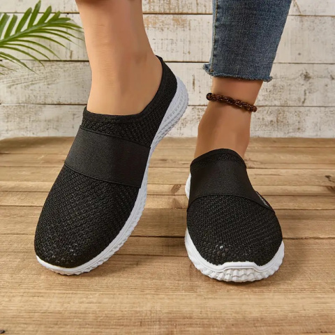Damskie tenisówki slip-on BreezeStep White z oddychającą siateczką - czarne Damskie tenisówki slip-on BreezeStep White z oddychającą siateczką - czarne