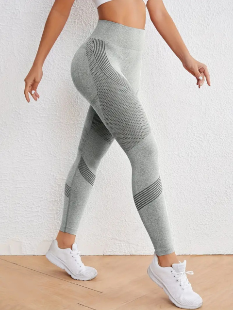 FlexCore – bezszwowe legginsy sportowe z wysokim stanem Szybkoschnące, rozciągliwe spodnie do jogi i fitnessu - jasnoszare FlexCore – bezszwowe legginsy sportowe z wysokim stanem Szybkoschnące, rozciągliwe spodnie do jogi i fitnessu - jasnoszare