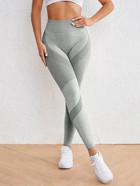 FlexCore – bezszwowe legginsy sportowe z wysokim stanem Szybkoschnące, rozciągliwe spodnie do jogi i fitnessu - jasnoszare FlexCore – bezszwowe legginsy sportowe z wysokim stanem Szybkoschnące, rozciągliwe spodnie do jogi i fitnessu - jasnoszare