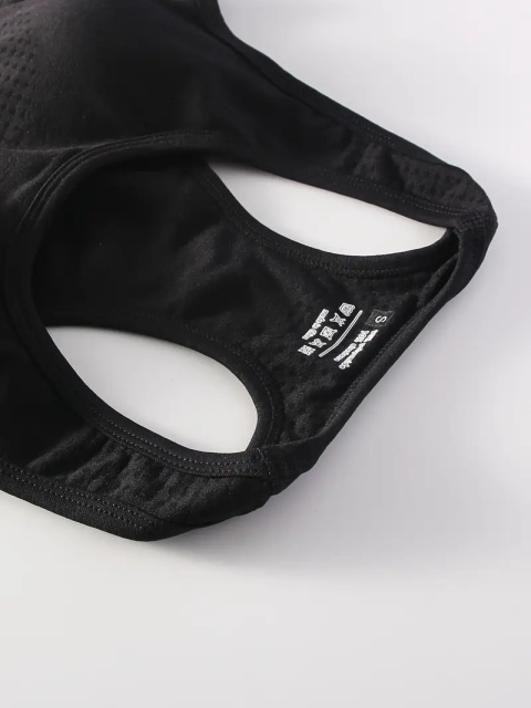 FlexForm 4w1 – bezszwowy zestaw sportowy dla kobiet Fitness/Joga - czarny FlexForm 4w1 – bezszwowy zestaw sportowy dla kobiet Fitness/Joga - czarny