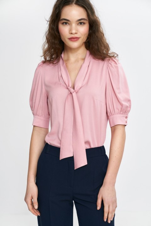 Bluzka z wiązaniem pod szyją B189 Pink - Nife Bluzka z wiązaniem pod szyją B189 Pink - Nife