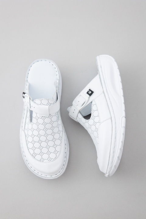 Buty medyczne damskie - KD MED 72 - Biały ażurowy